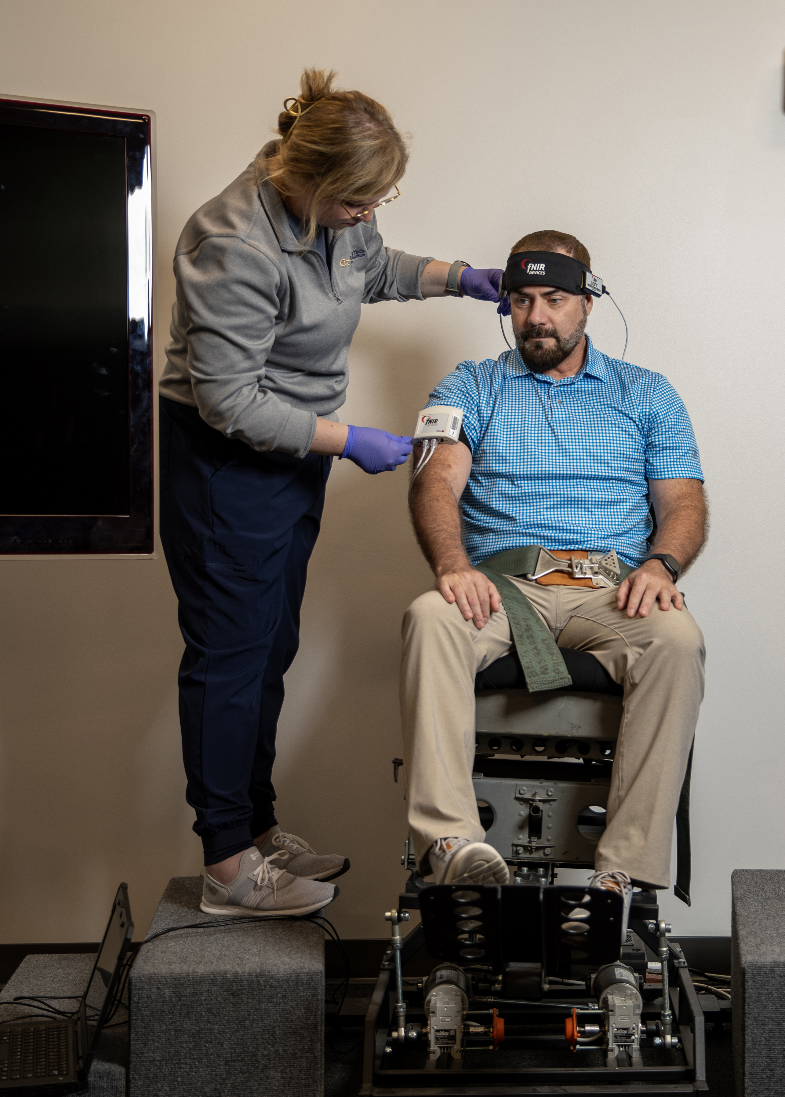 Equipment creates simulated turbulence