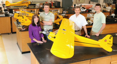 GTRI researchers with aircraft